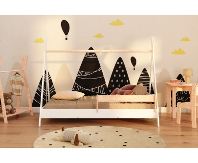Hausbett für Kinder mit Rausfallschutz und Lattenrost TIPI Montessori Holz