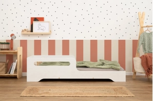 Einzelbett für Kinder mit Rausfallschutz und Lattenrost TILA 3 Montessori Holz