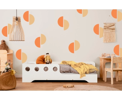 Einzelbett für Kinder mit Rausfallschutz und Lattenrost TILA 5 Montessori Holz