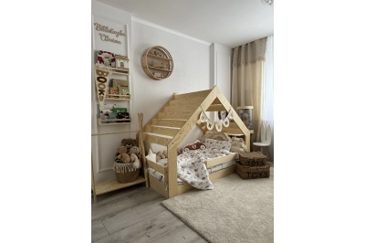 Hausbett für Kinder mit niedriger Konstruktion und Lattenrost MOON G Montessori Holz