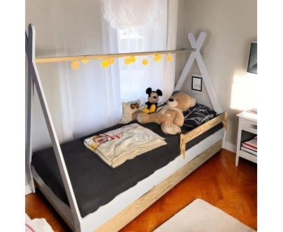 Hausbett für Kinder mit Schublade, Rausfallschutz und Lattenrost TIPI D Montessori Holz