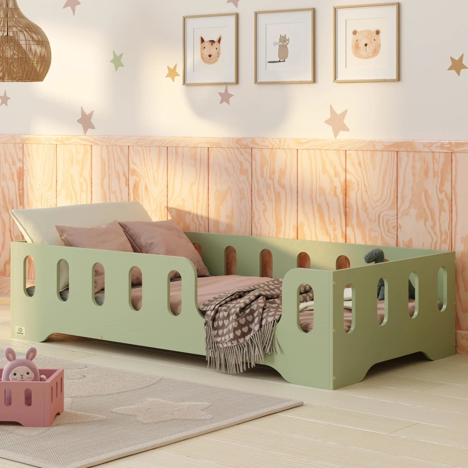 Einzelbett für Kinder mit Rausfallschutz und Lattenrost TILA 2 Montessori Holz,  - Grün, 90x190 | Smartwood