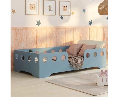 Einzelbett für Kinder mit Rausfallschutz und Lattenrost TILA 4 Montessori Holz