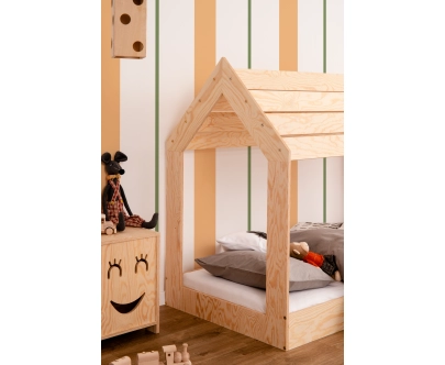 Hausbett für Kinder mit niedriger Konstruktion und Lattenrost MOON M Montessori Holz