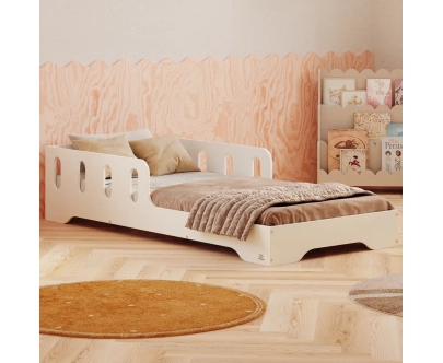 Einzelbett für Kinder mit Rausfallschutz und Lattenrost TILA 6 Montessori Holz