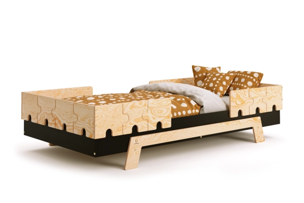 Einzelbett für Kinder mit Rausfallschutz und Lattenrost PUZZLE BR2 Montessori Holz