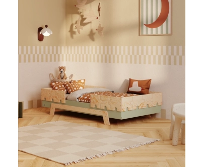 Einzelbett für Kinder mit Rausfallschutz und Lattenrost PUZZLE BR2 Montessori Holz