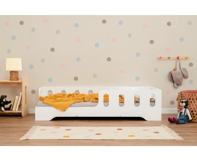 Einzelbett für Kinder mit Rausfallschutz und Lattenrost TILA 1 Montessori Holz