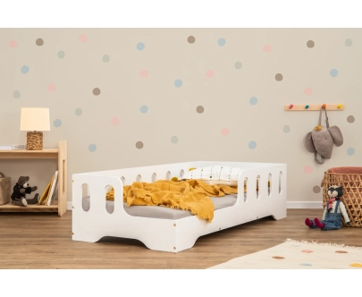 Einzelbett für Kinder mit Rausfallschutz und Lattenrost TILA 1 Montessori Holz