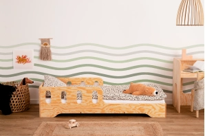 Einzelbett für Kinder mit Rausfallschutz und Lattenrost TILA 6 Montessori Holz