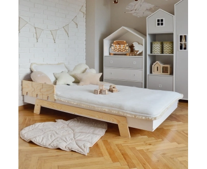 Einzelbett für Kinder mit Rausfallschutz und Lattenrost PUZZLE BR1 Montessori Holz