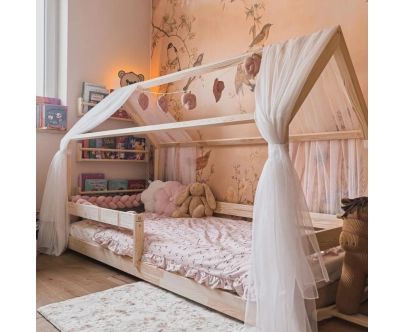 Hausbett für Kinder mit Rausfallschutz und Lattenrost MILO Montessori Holz