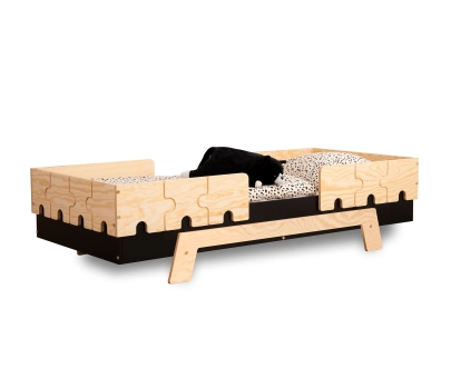 Einzelbett für Kinder mit Rausfallschutz und Lattenrost PUZZLE BR2 Montessori Holz