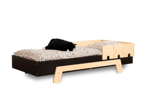 Einzelbett für Kinder mit Rausfallschutz und Lattenrost PUZZLE BR1 Montessori Holz