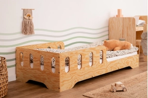 Einzelbett für Kinder mit Rausfallschutz und Lattenrost TILA 6 Montessori Kiefer