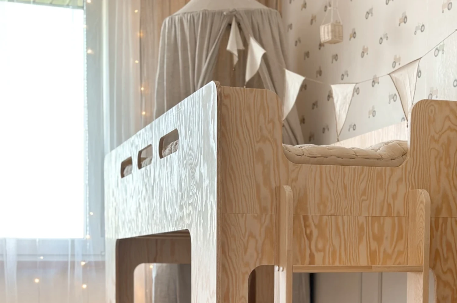 Hochbett für Kinder mit Lattenrost MIMI A Montessori Holz